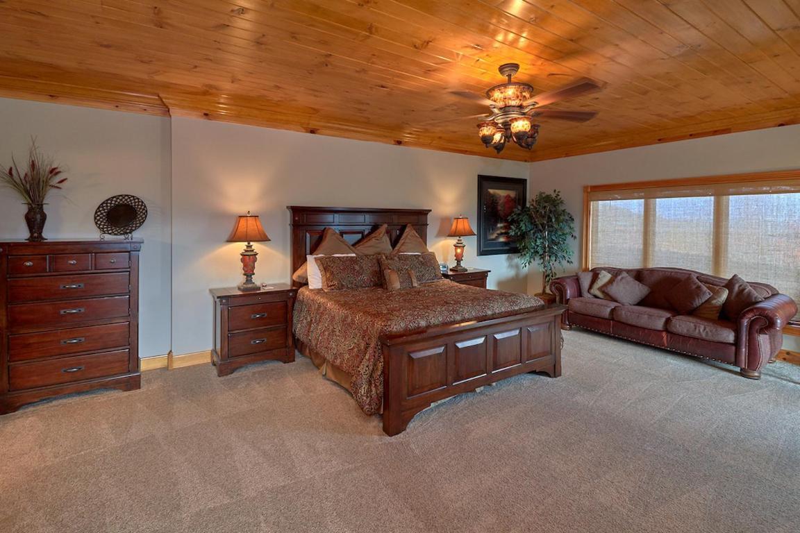 Journey'S End, 5 Bedrooms, Sleeps 12, Private Outdoor Pool, Theater, Sauna Sevierville Kültér fotó