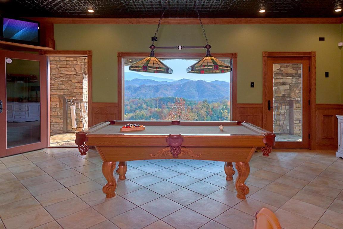 Journey'S End, 5 Bedrooms, Sleeps 12, Private Outdoor Pool, Theater, Sauna Sevierville Kültér fotó
