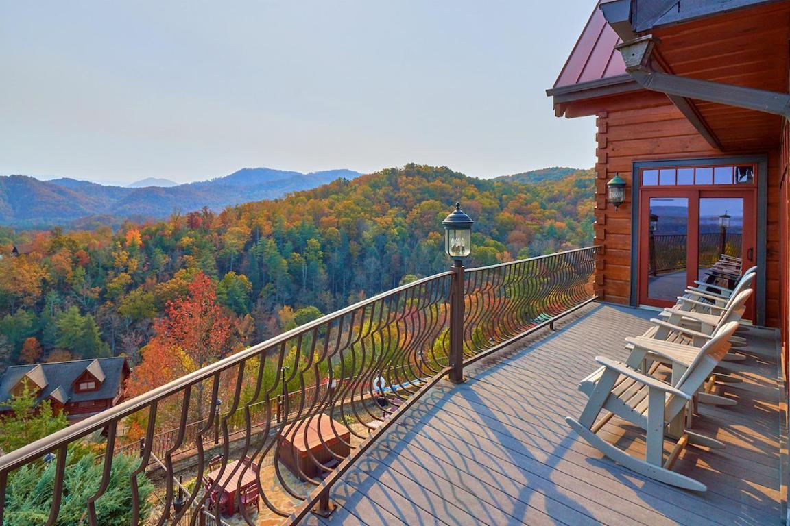 Journey'S End, 5 Bedrooms, Sleeps 12, Private Outdoor Pool, Theater, Sauna Sevierville Kültér fotó