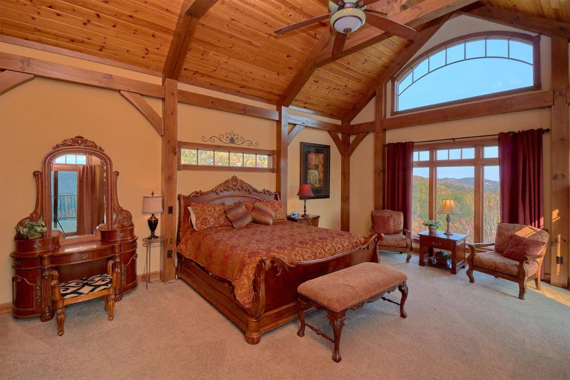 Journey'S End, 5 Bedrooms, Sleeps 12, Private Outdoor Pool, Theater, Sauna Sevierville Kültér fotó