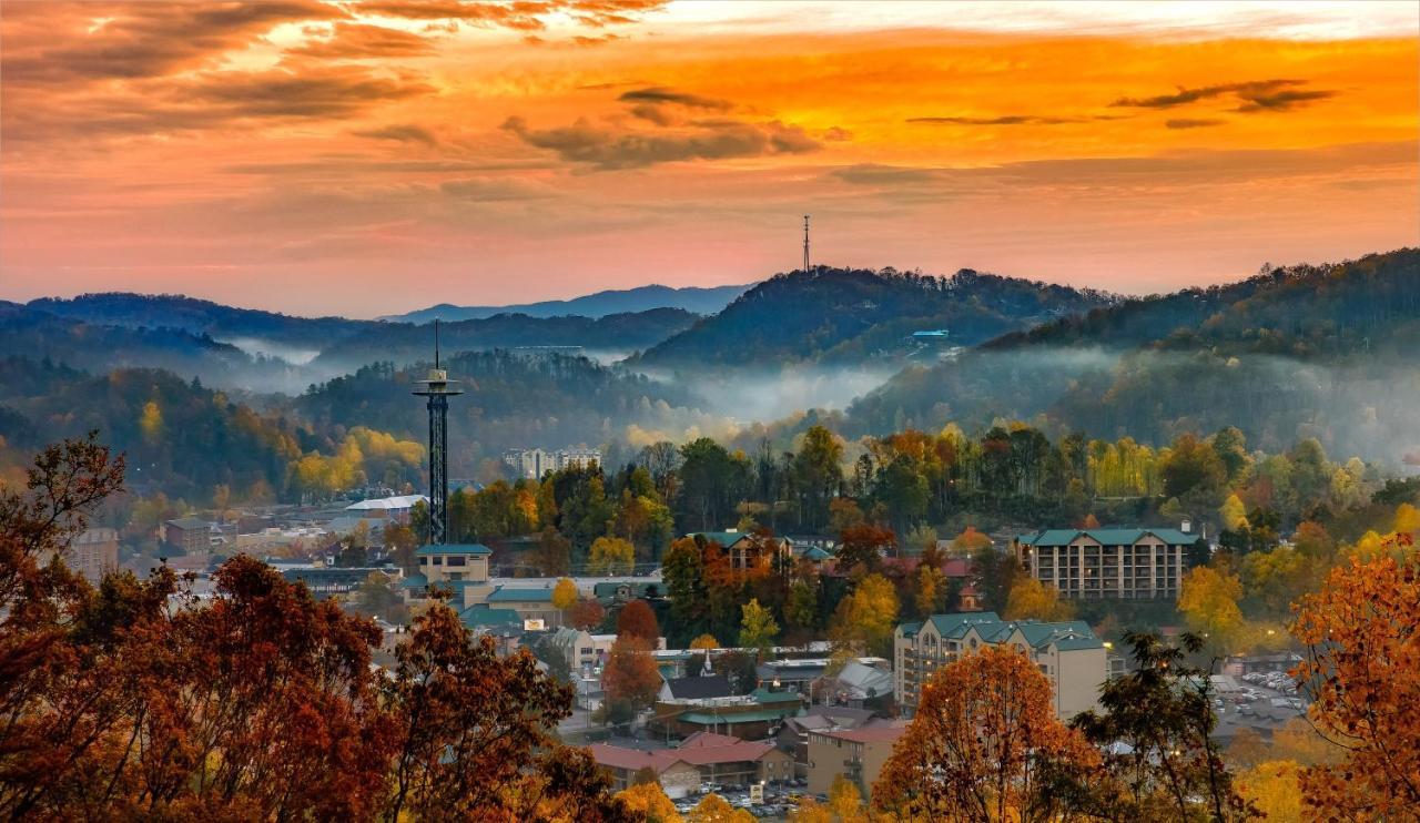 Journey'S End, 5 Bedrooms, Sleeps 12, Private Outdoor Pool, Theater, Sauna Sevierville Kültér fotó